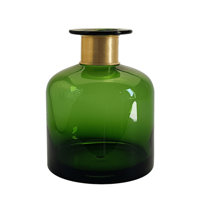 Vase bouteille vert col laiton doré | Deco-Delight.com
