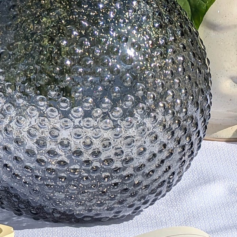 Grand vase gris pailleté à bulles en verre H26,5 cm | Deco-Delight