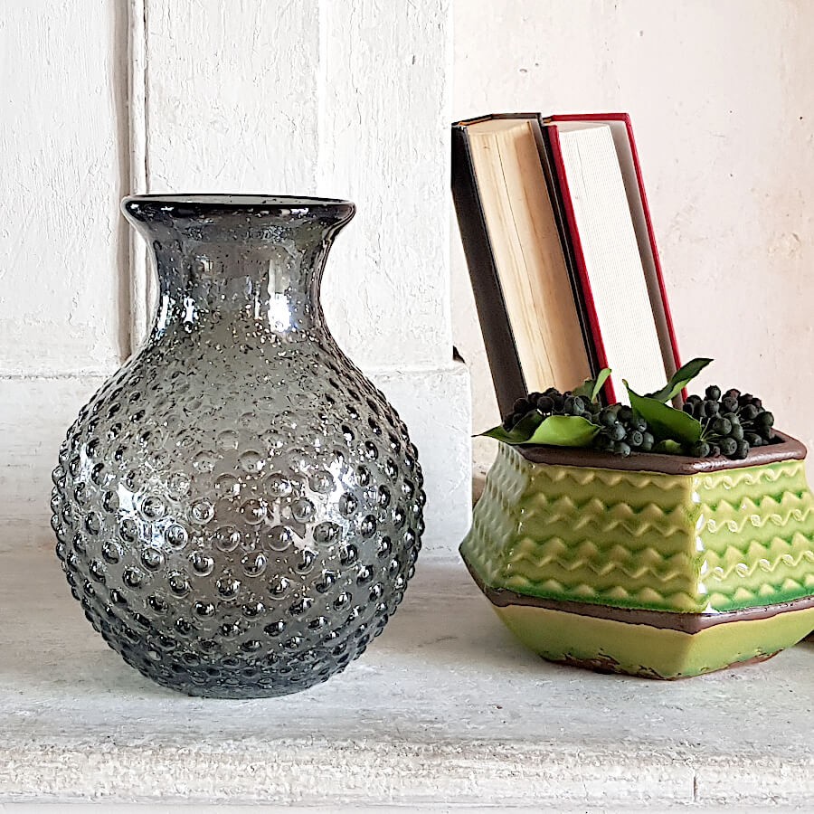 Vase gris pailleté à bulles en verre H21 cm | Deco-Delight.com