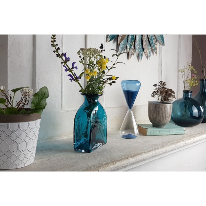 Vase flacon en verre bleu intense  | Deco-Delight.com Vase flacon en verre bleu intense  | Deco-Delight.com