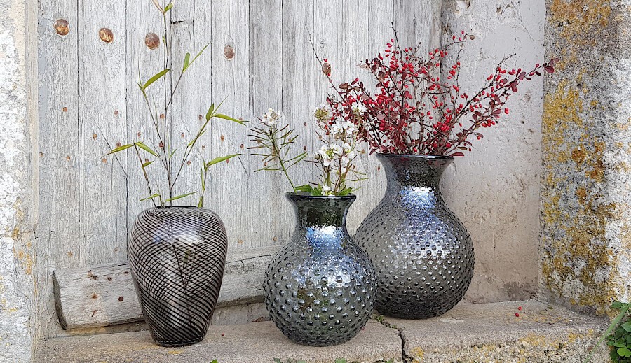 Vase gris pailleté à bulles en verre H21 cm | Deco-Delight.com