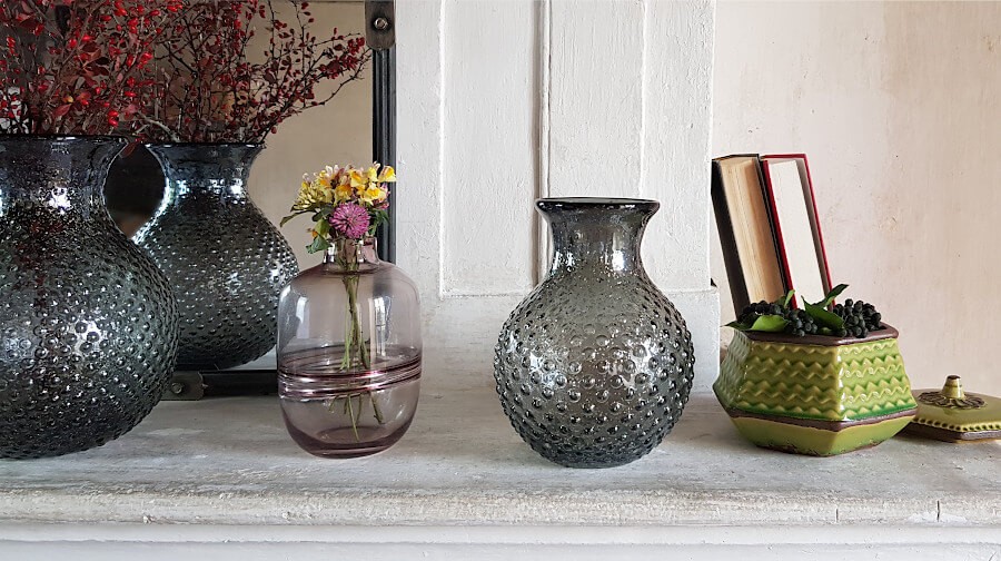 Vase gris pailleté à bulles en verre H21 cm | Deco-Delight.com