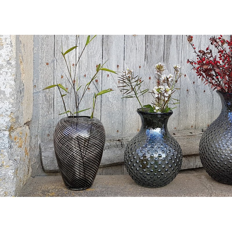 Vase en verre à croisillons noirs  | Deco-Delight.com Vase en verre à croisillons noirs  | Deco-Delight.com