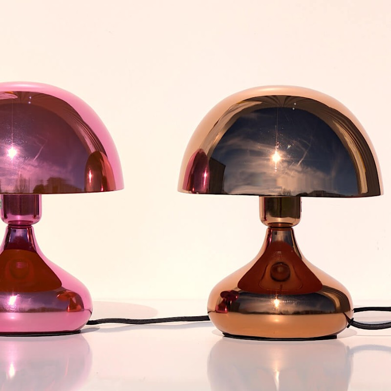 Comparatif des coloris : lampe champignon rose chromé et cuivre chromé.