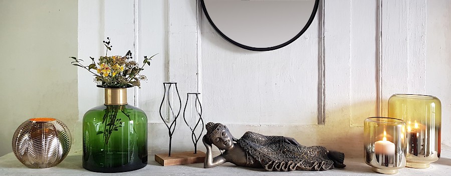 Vase bouteille vert col laiton doré  | Deco-Delight.com