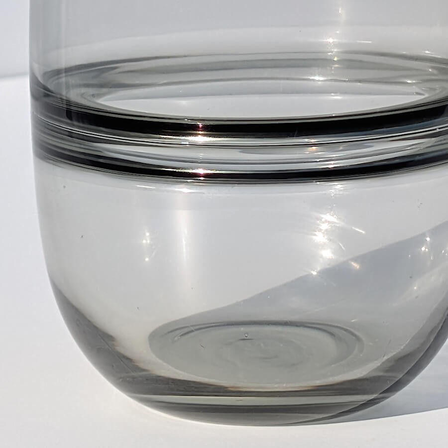 Vase en Verre Rose ou Gris épuré Saturne H18 cm | Deco-Delight