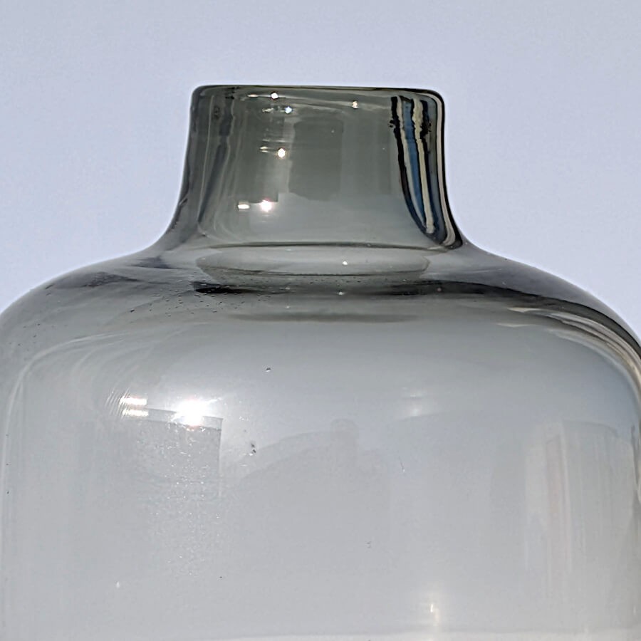 Vase en Verre Rose ou Gris épuré Saturne H18 cm | Deco-Delight