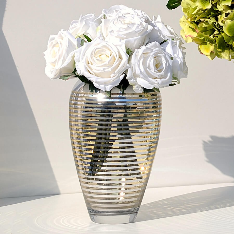 Vase lignes argentées et dorées en verre  | Deco-Delight.com