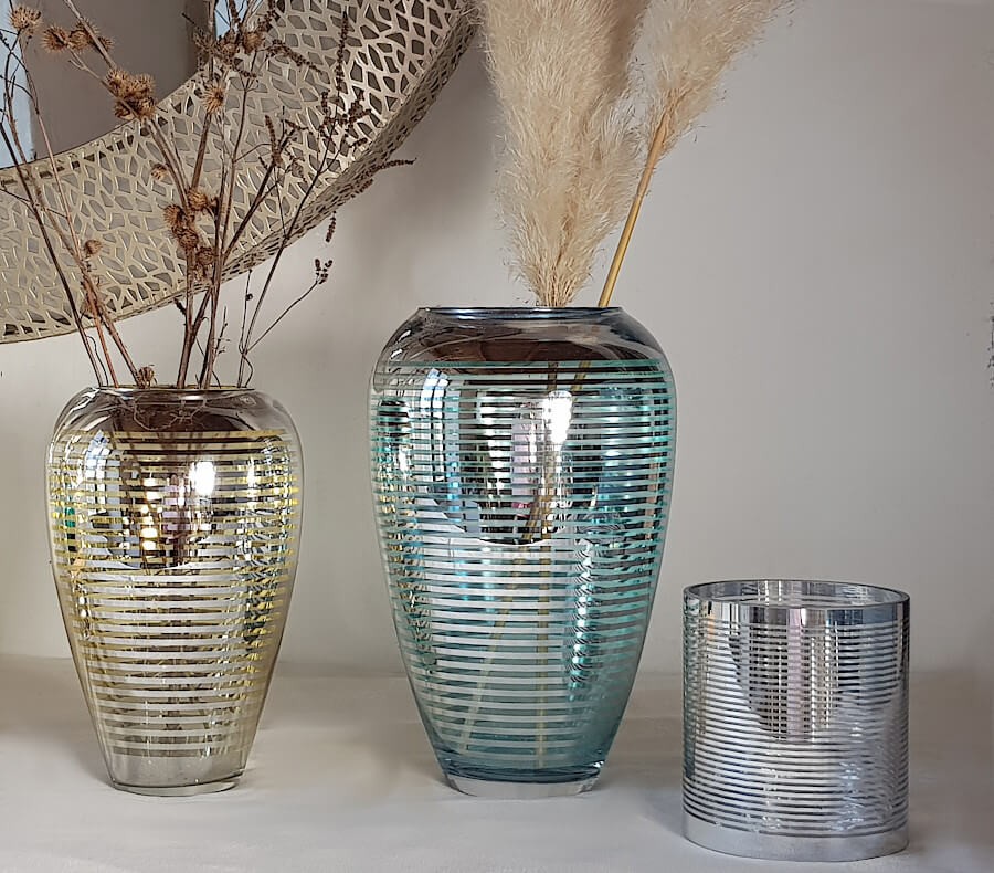 Vase lignes argentées et dorées en verre  | Deco-Delight.com