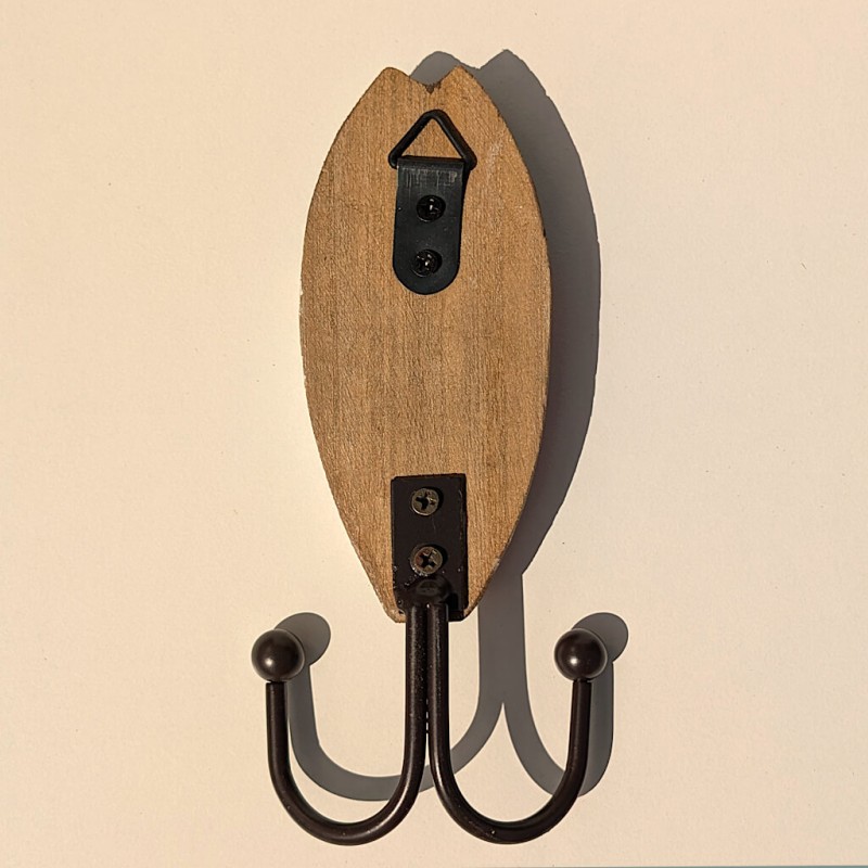 Vue arrière montrant le système de fixation métallique au dos.