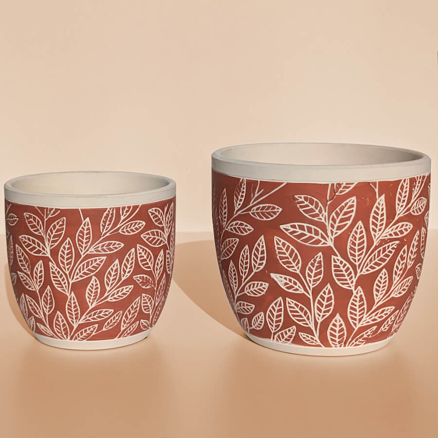 Présentation des deux tailles disponibles pour une accumulation décorative harmonieuse.