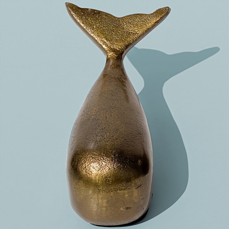 statuette-baleine-dore-patine-h8-metal-style-minimaliste