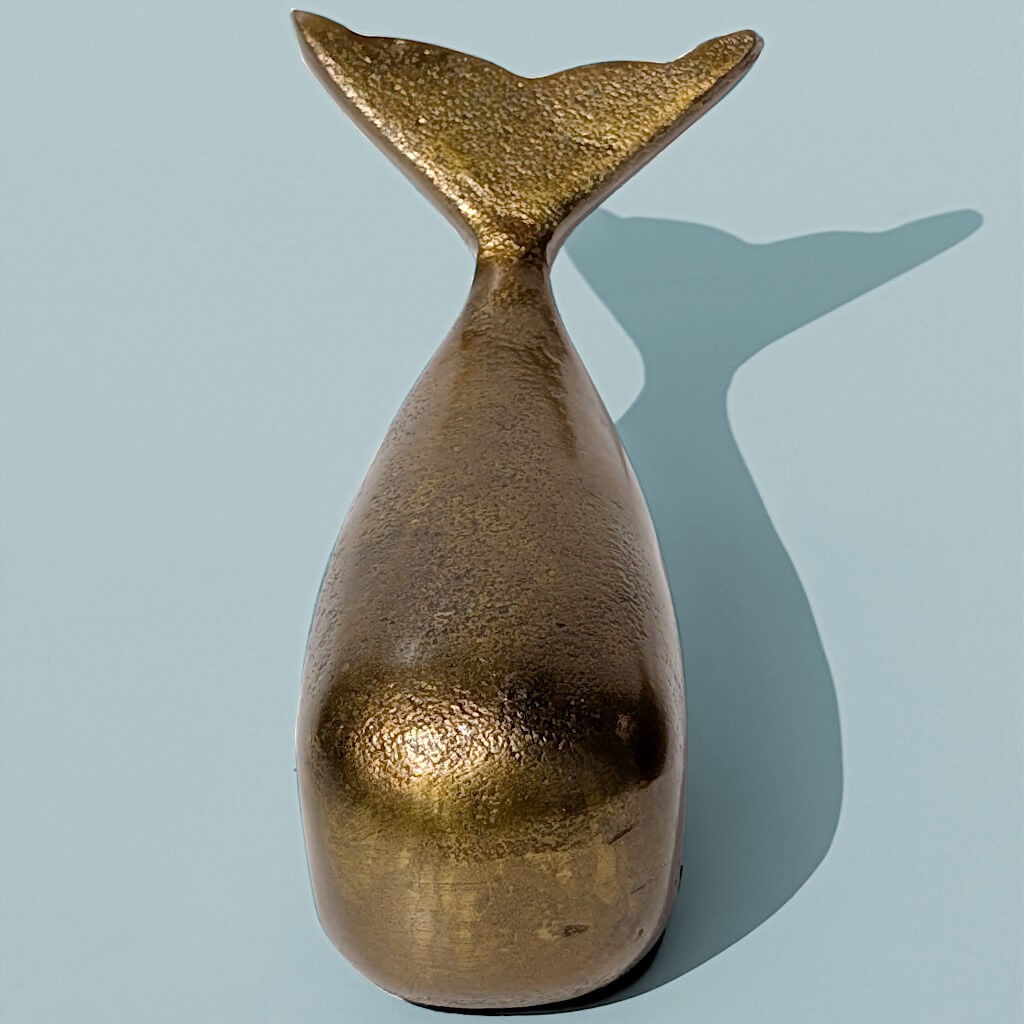 statuette-baleine-dore-patine-h8-metal-style-minimaliste