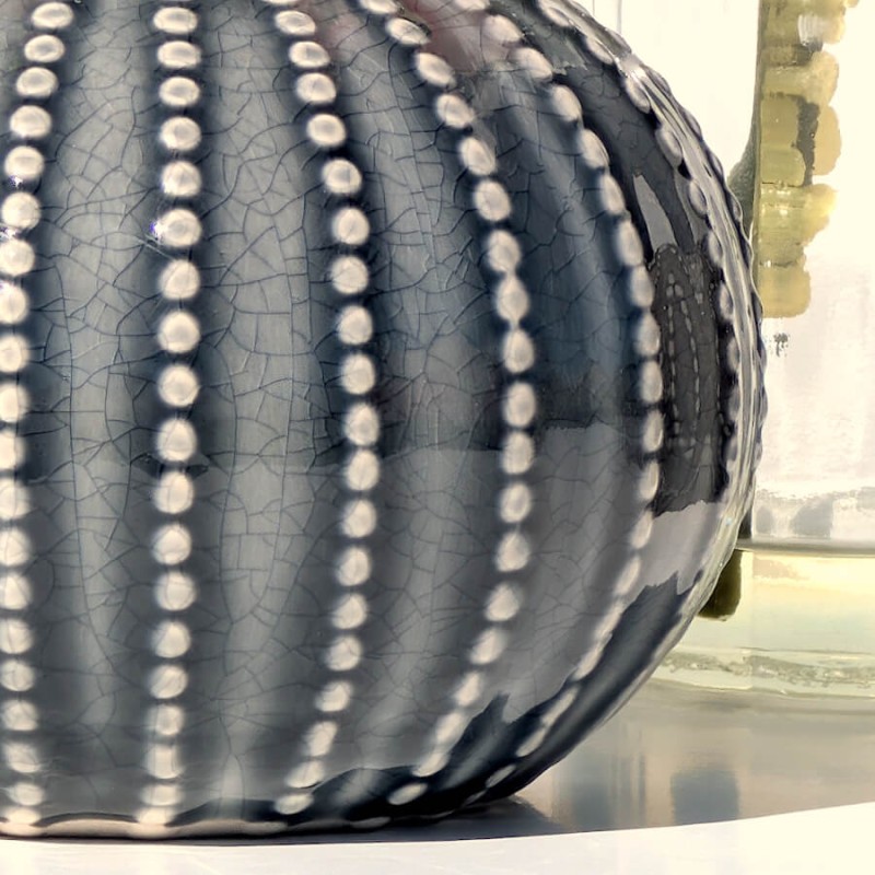 Vase boule oursin en céramique H12 cm | Deco-Delight.com