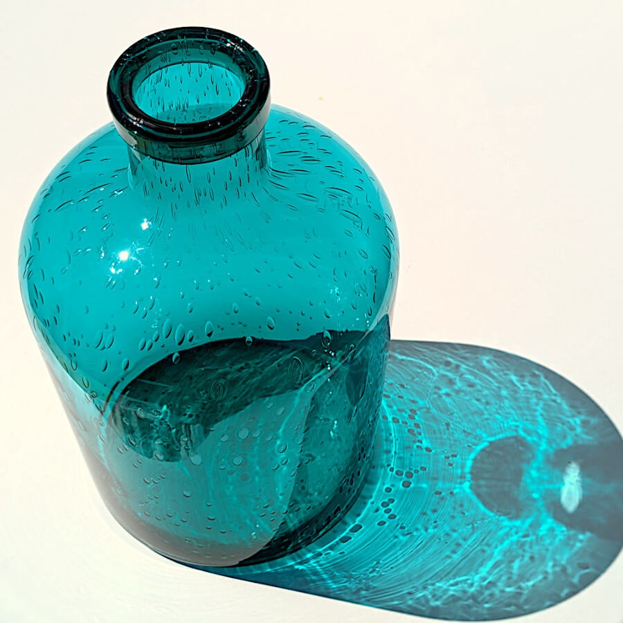 Vase bulle en verre teinté H23.5  | Deco-Delight.com