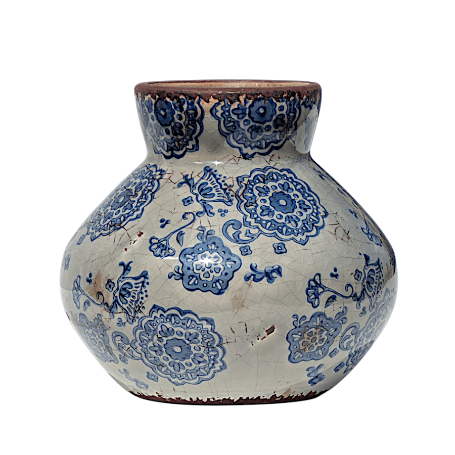 Vase bombé en céramique craquelée (H17 cm) avec motifs floraux bleus traditionnels et col bordé de terre cuite.