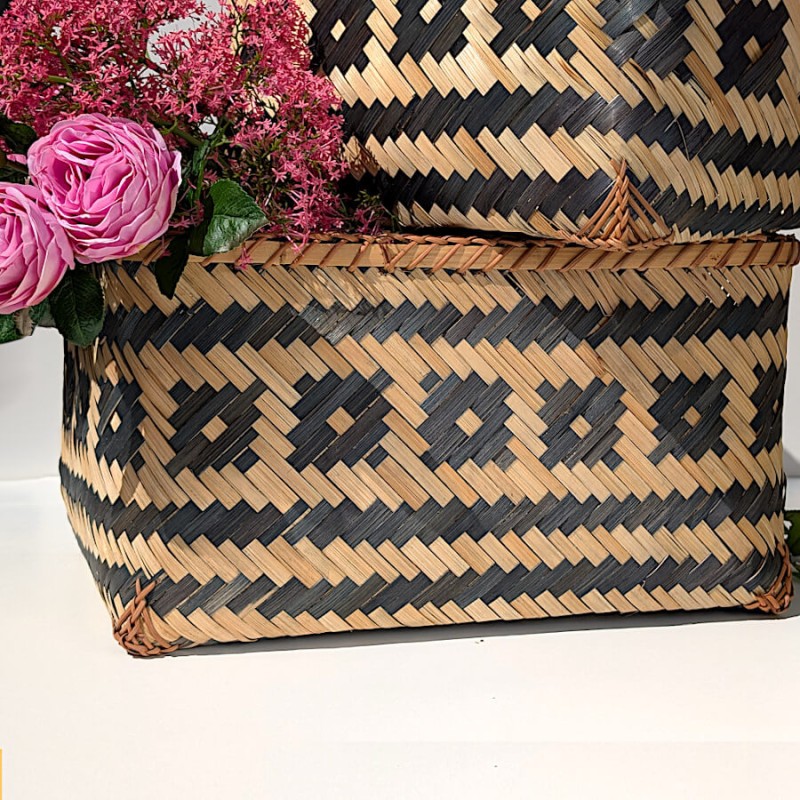 Panier bambou tressé noir naturel L43 cm | Deco-Delight.com