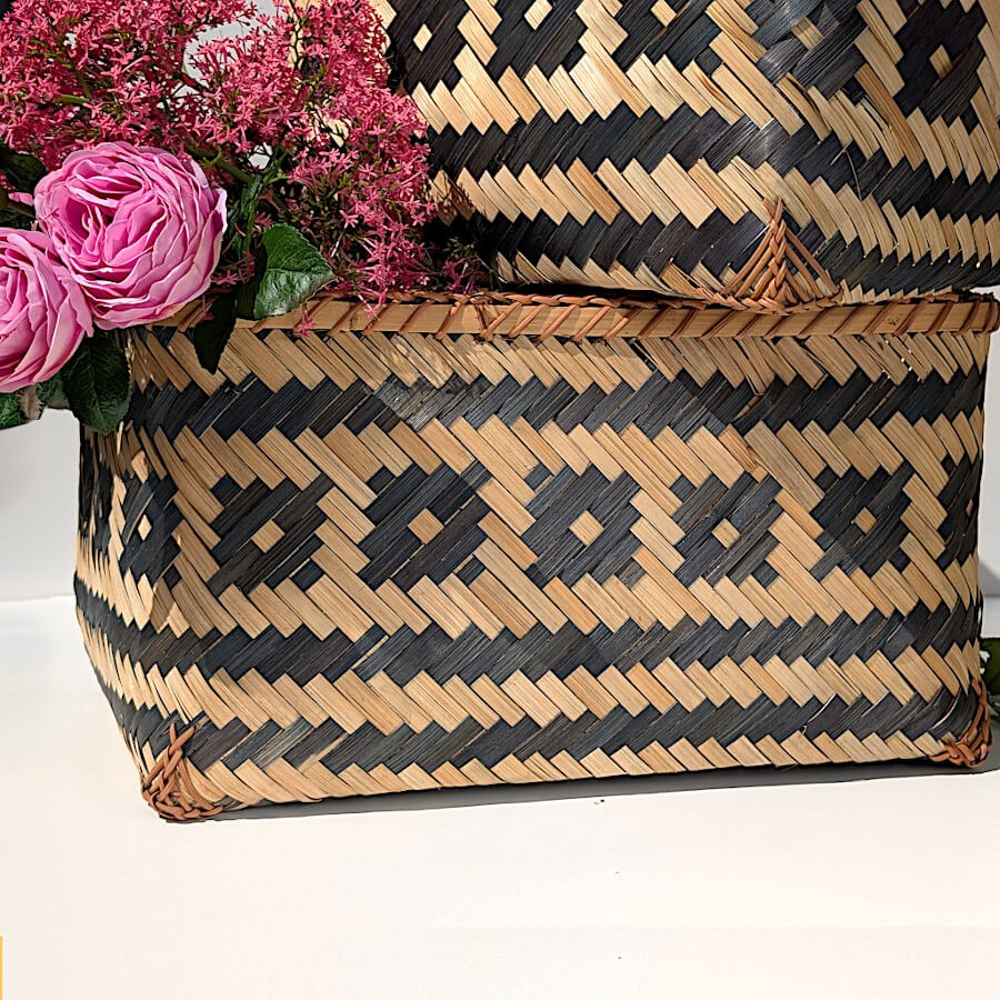 Panier bambou tressé noir naturel L43 cm | Deco-Delight.com