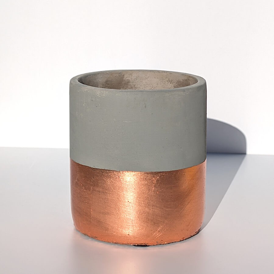 Pot bicolore ciment moderne H14.5 cm | Deco-Delight.com