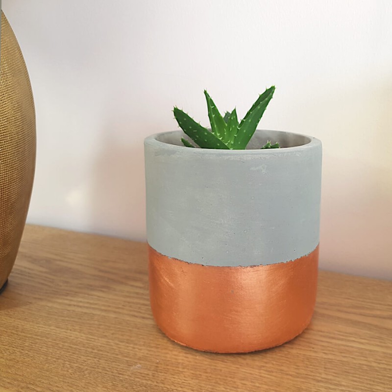 Pot bicolore ciment moderne H14.5 cm | Deco-Delight.com