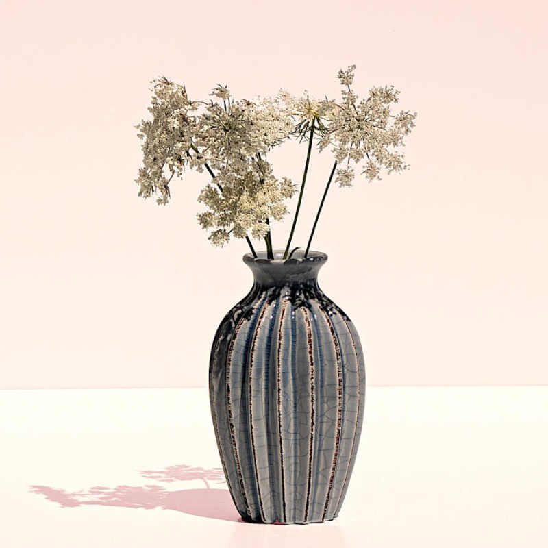 Vase plissé en céramique blanc H15  | Deco-Delight.com
