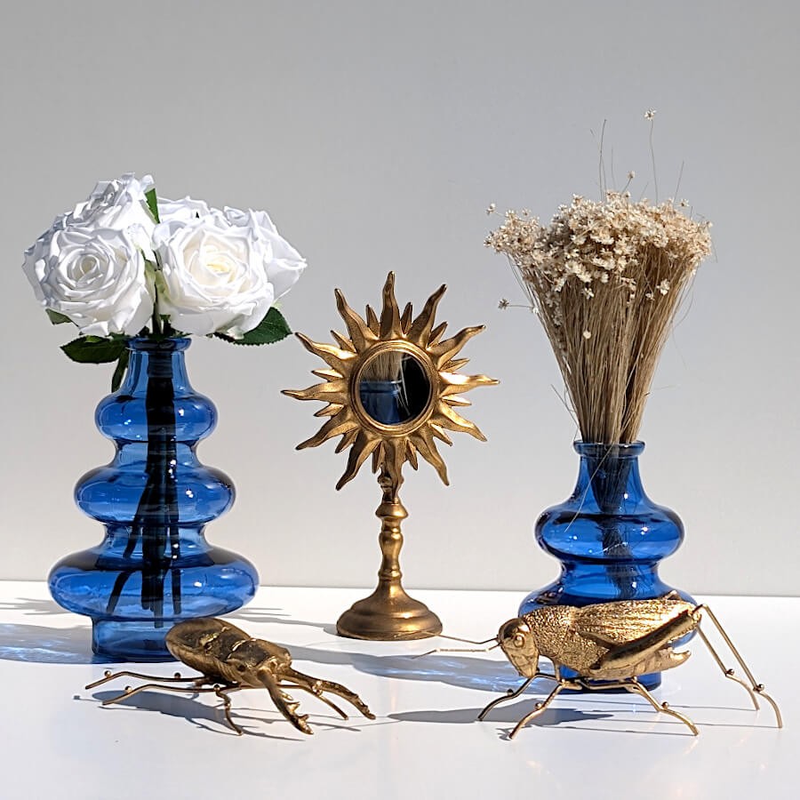 Sauterelle en résine dorée L23.5 cm | Deco-Delight.com