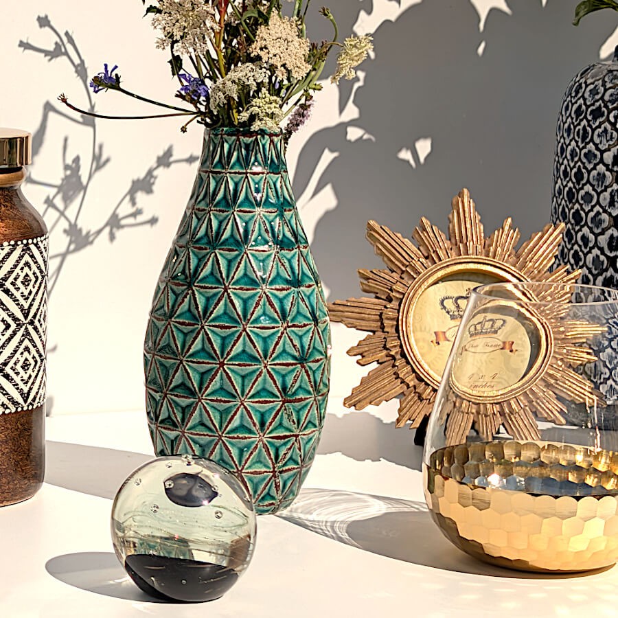 Vase ethnique turquoise H25 cm en céramique | Deco-Delight.com