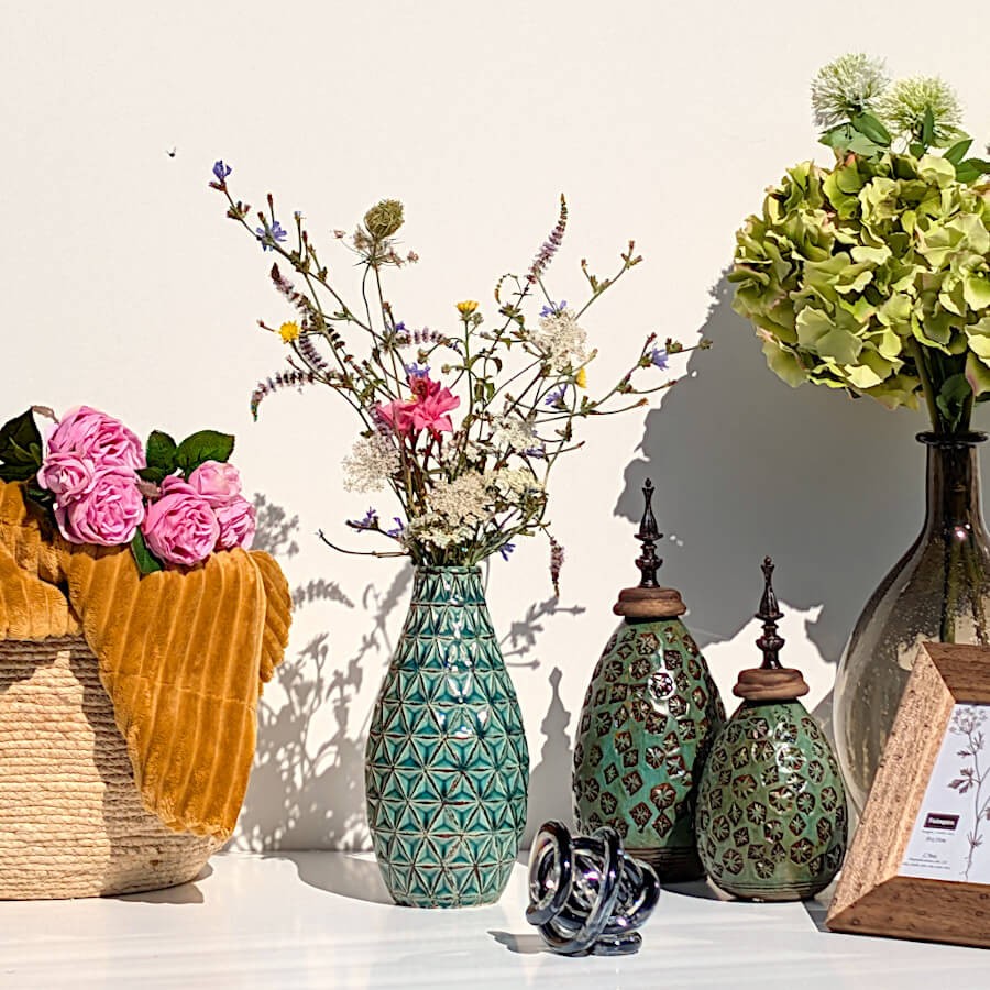 Vase ethnique turquoise H25 cm en céramique | Deco-Delight.com
