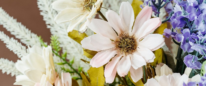 Fleurs et plantes artificielles